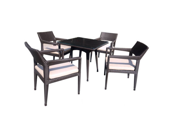 Finest Outdoor dining table and chairs