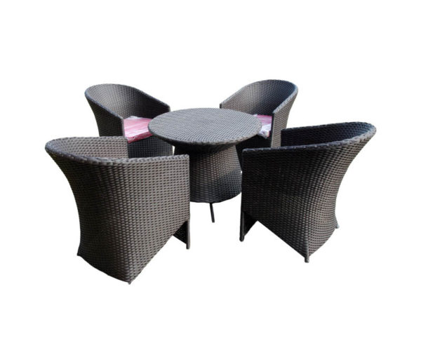 Outdoor dining furniture